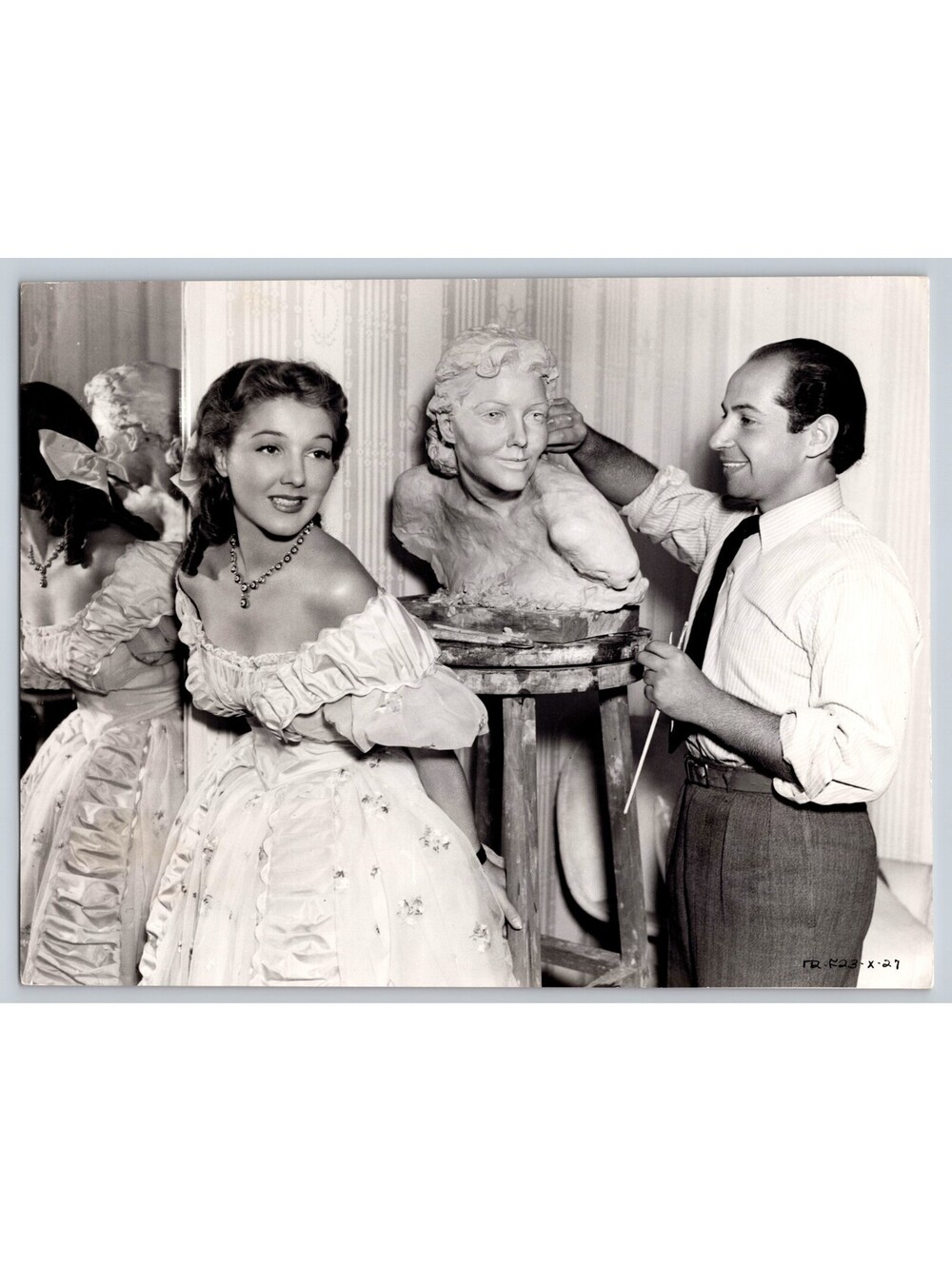 Jean Parkers It's Spring Again Movie Press Photo Viennese Sculptor Felix Weiss